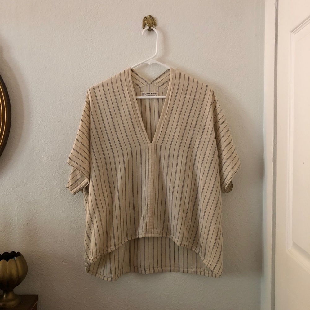 Hackwith Double V Top in Linen Stripe
